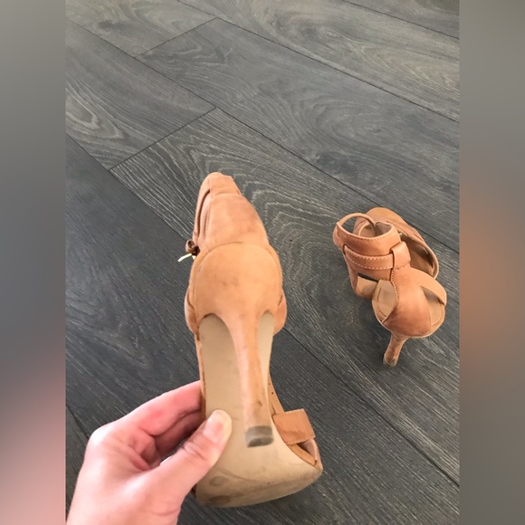 Nine West nude heel Sanford in size 6 - Picture 5 of 5